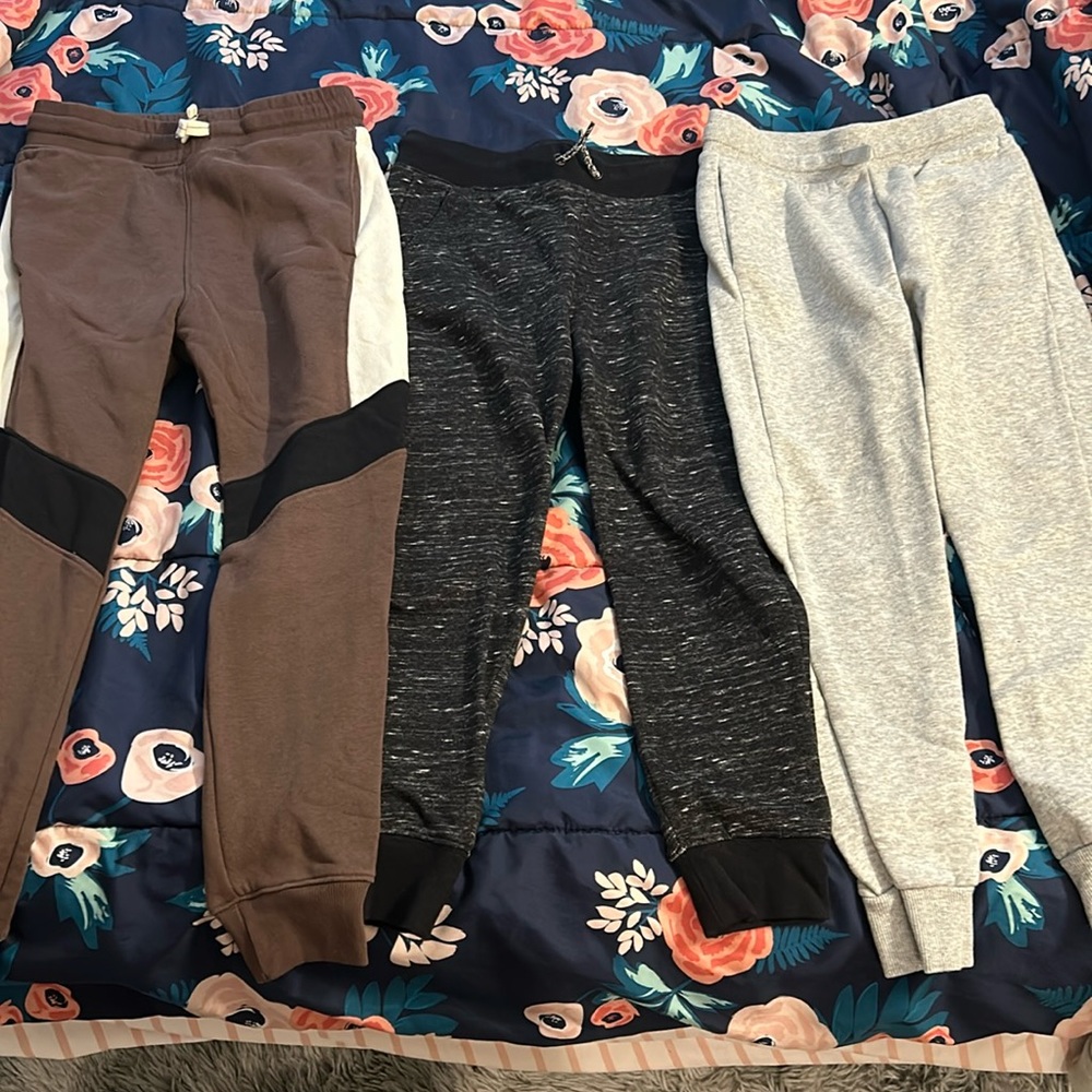 (BUNDLE) 3 pairs of joggers from H&M